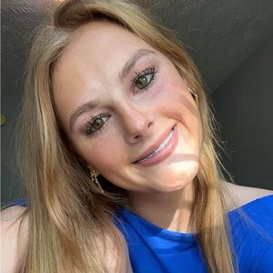 Meet your Posher, Elisabeth